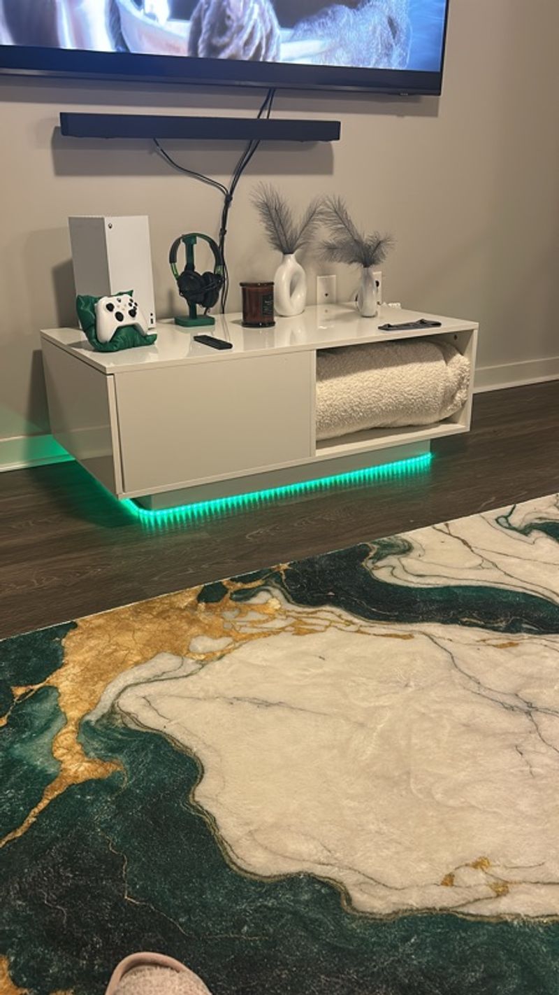 Marketplace listing image