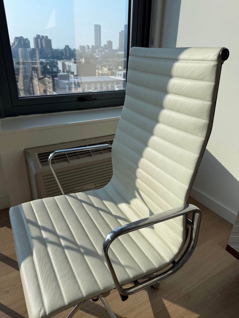 Marketplace listing image