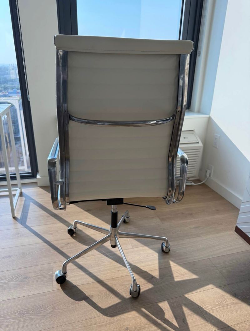 Marketplace listing image