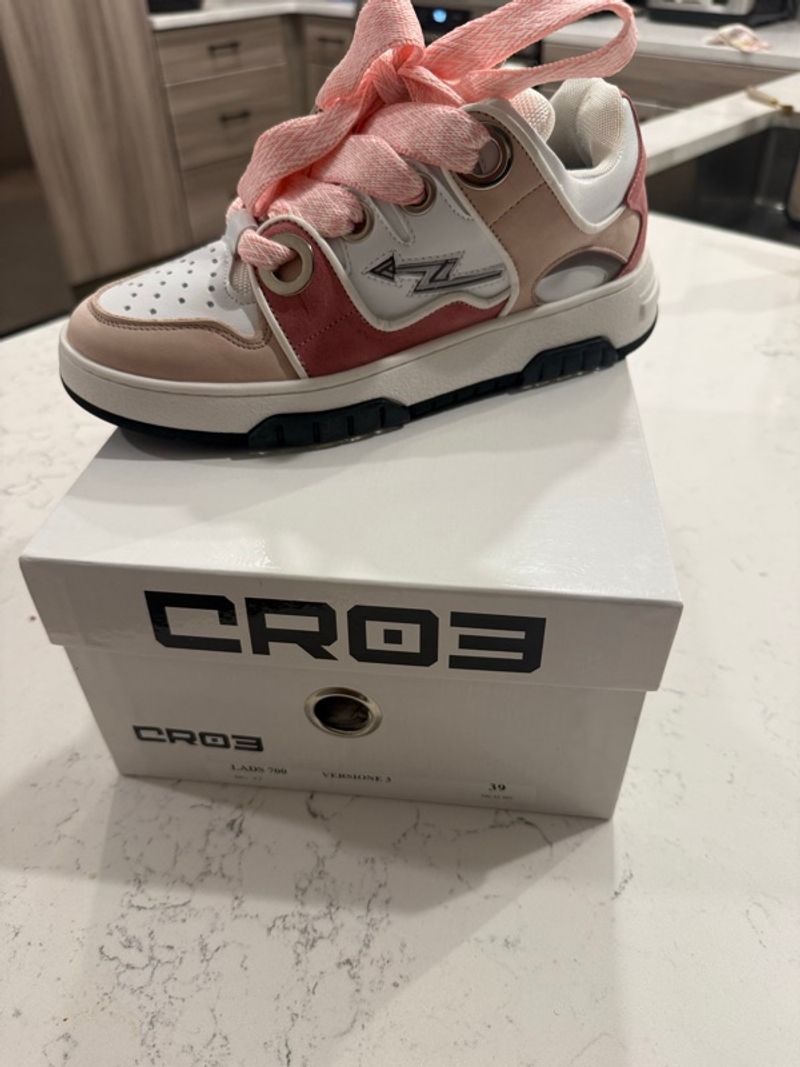 Marketplace listing image