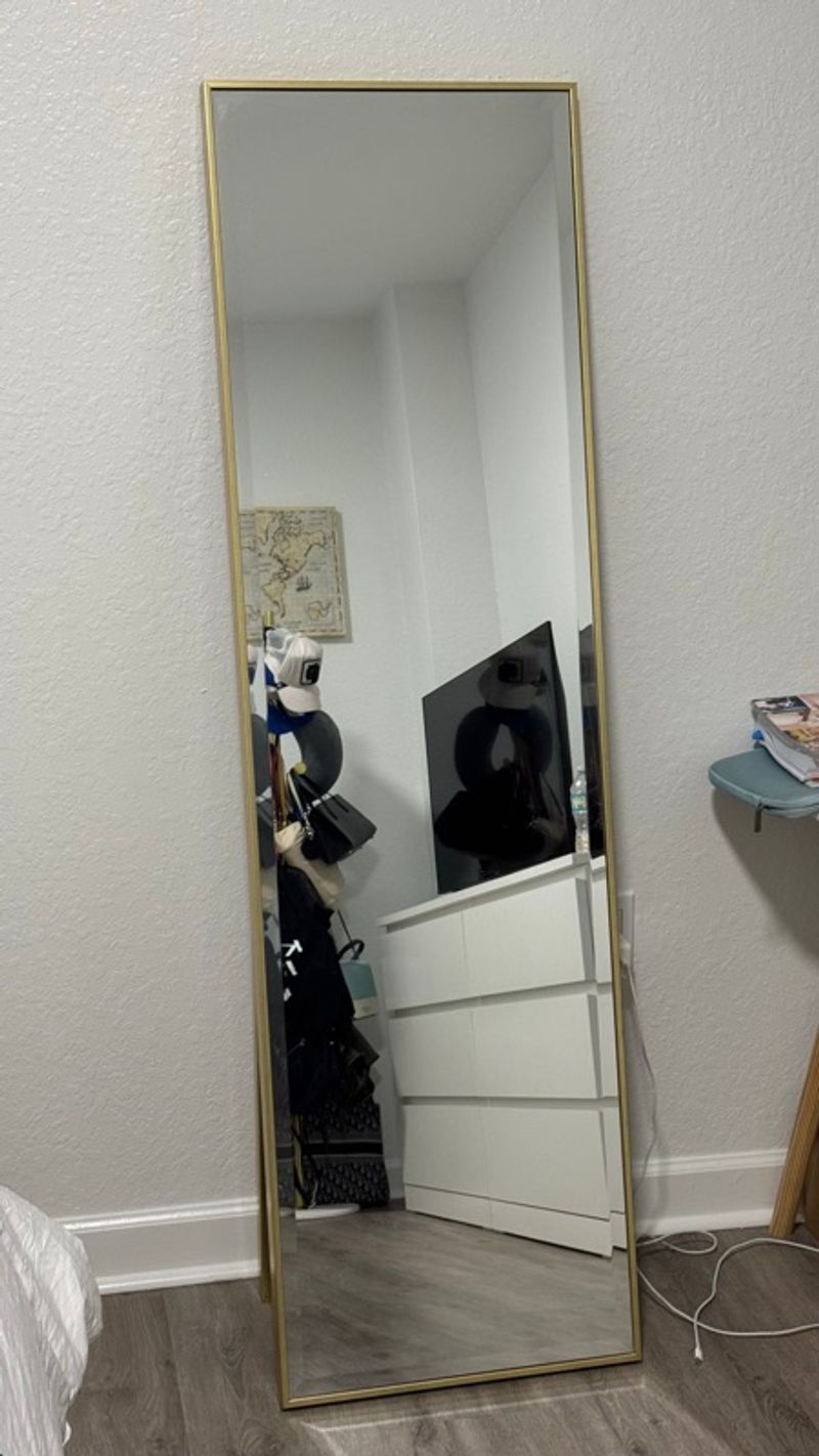 Marketplace listing image