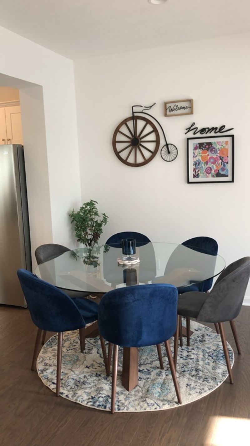 Marketplace listing image