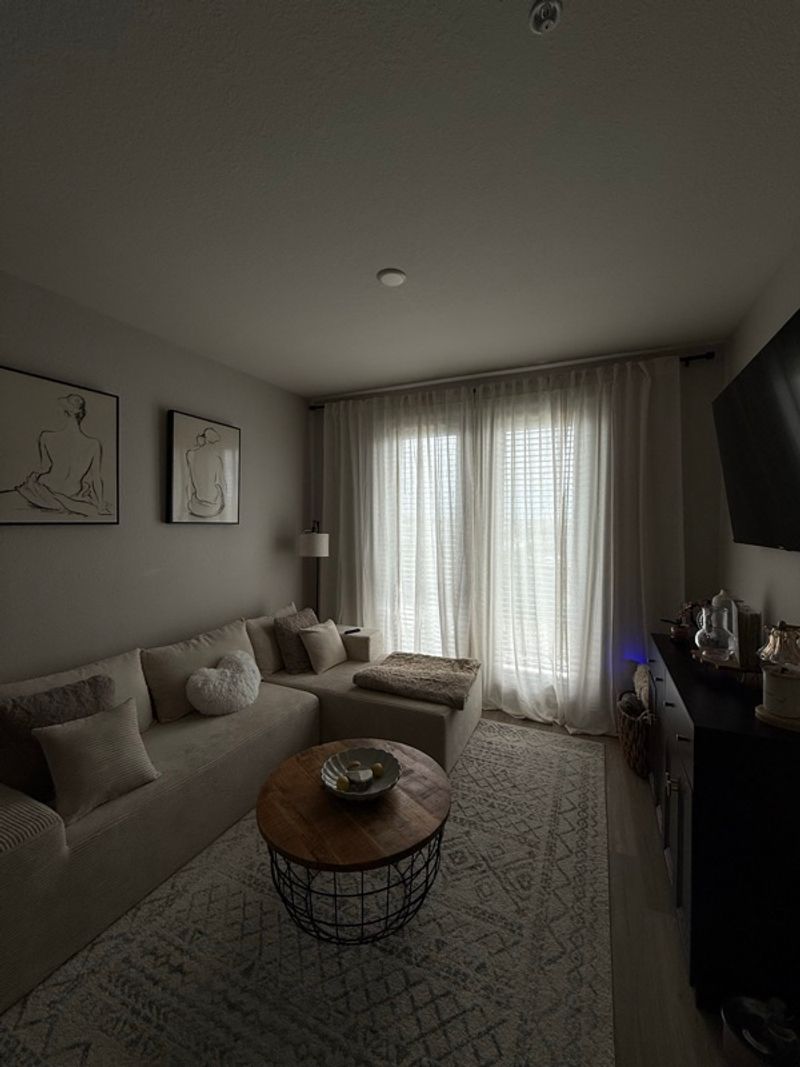 Marketplace listing image