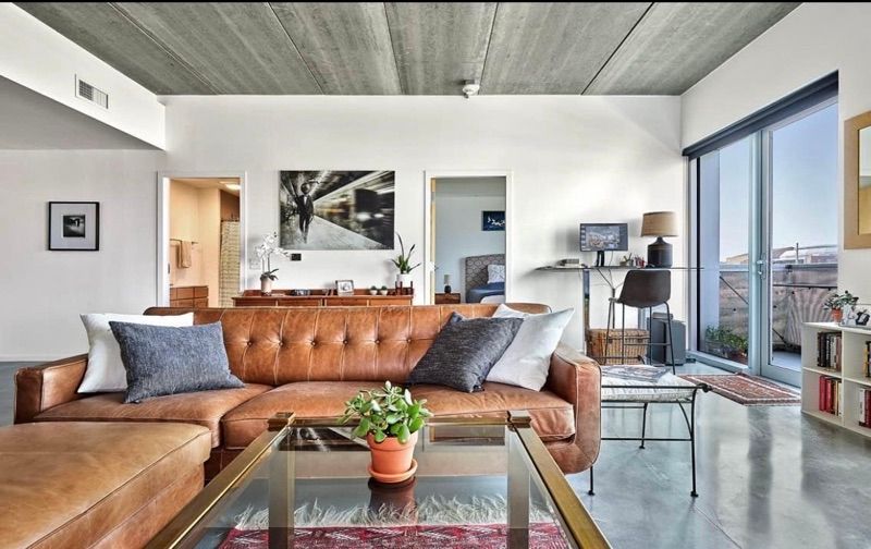 Marketplace listing image