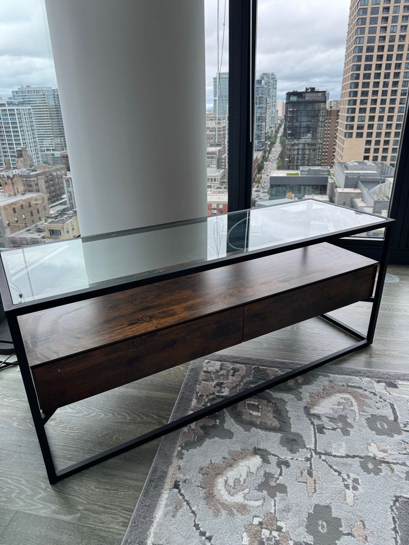 Marketplace listing image