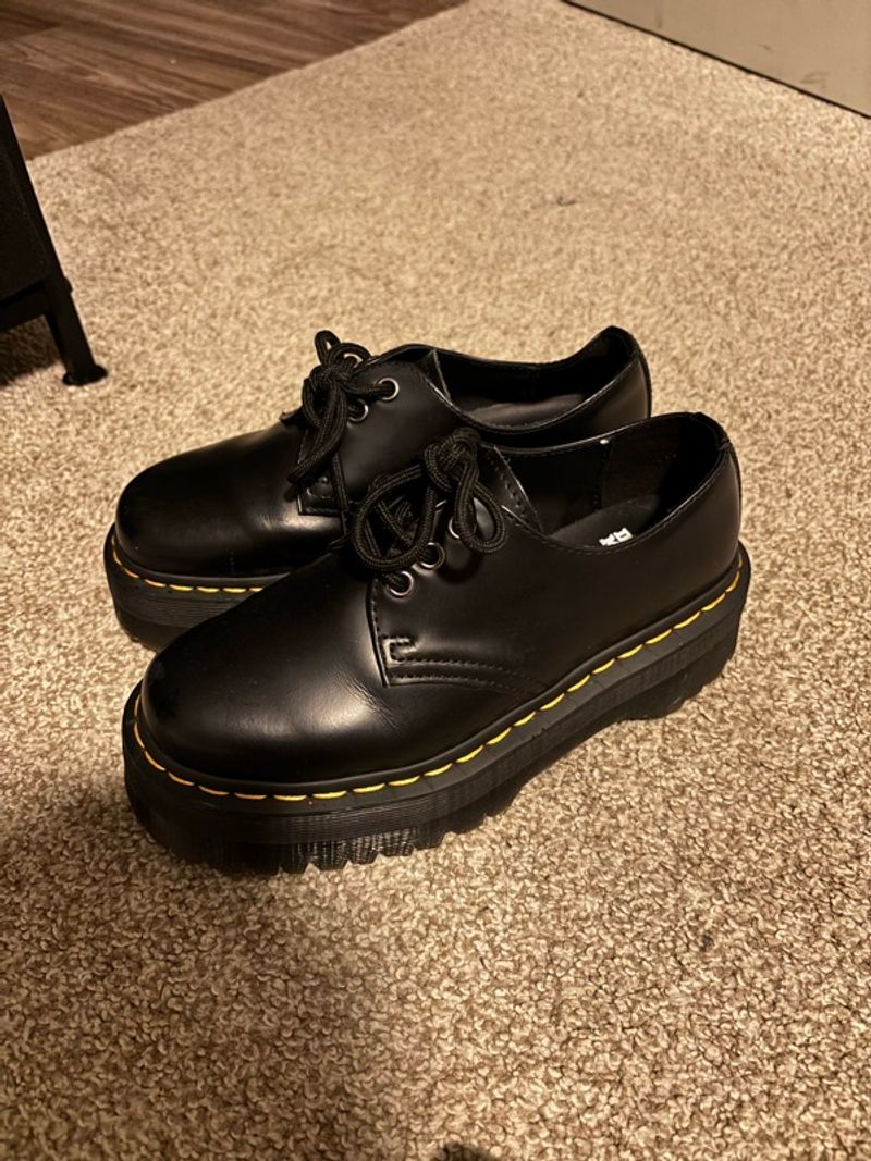 Marketplace listing image