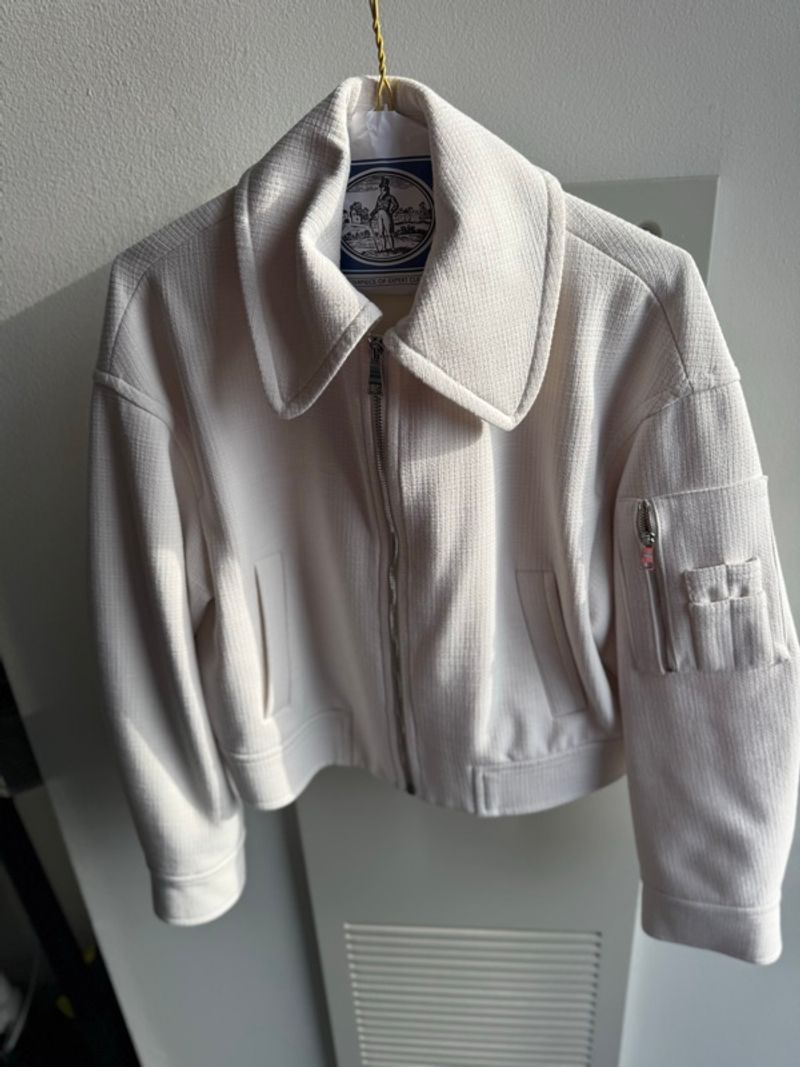 Marketplace listing image