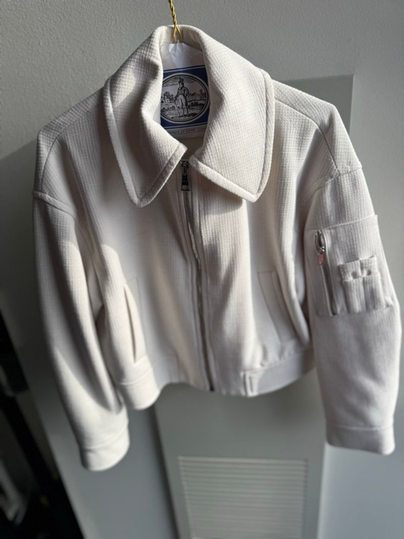 Marketplace listing image