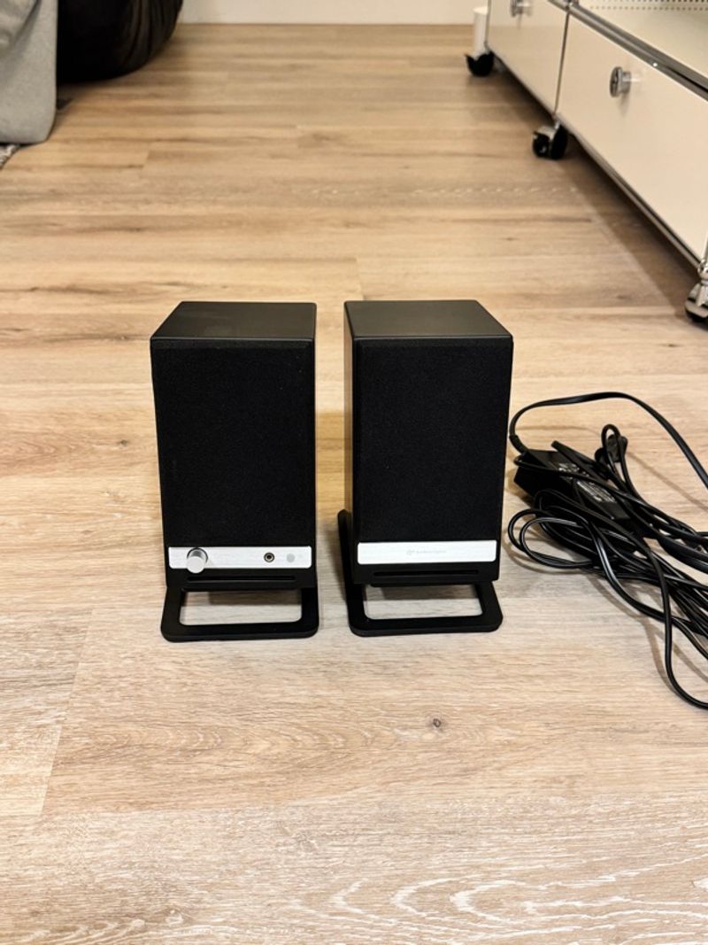 Marketplace listing image