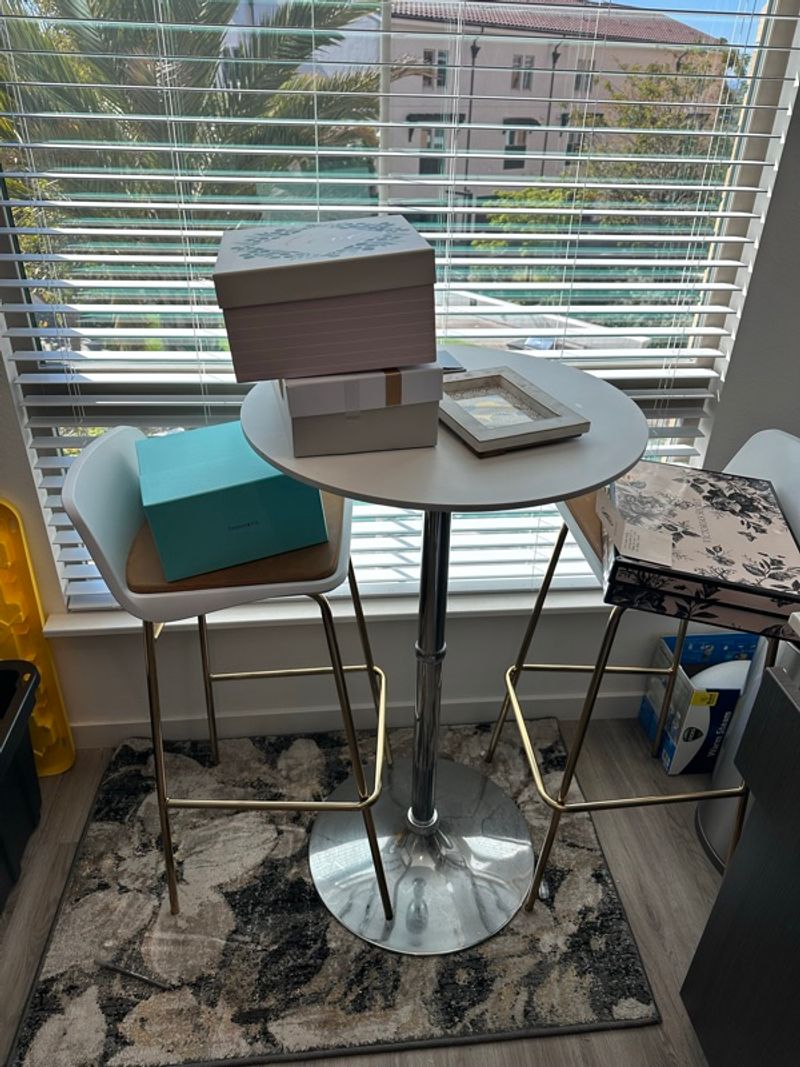 Marketplace listing image