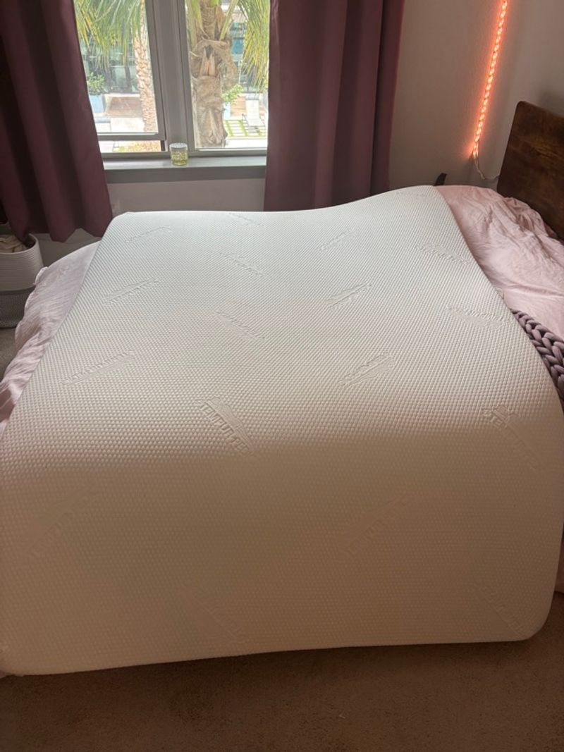 Marketplace listing image